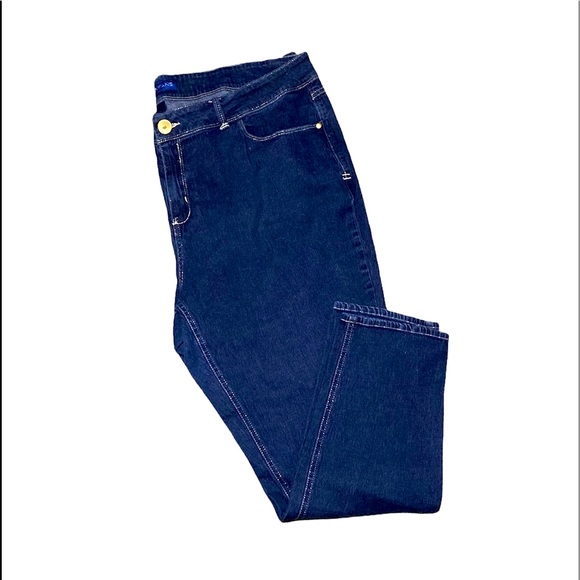 Avenue Denim - Avenue Women’s Jeans Plus Size Indigo Dark Washed Jeans With Gold Stitching.